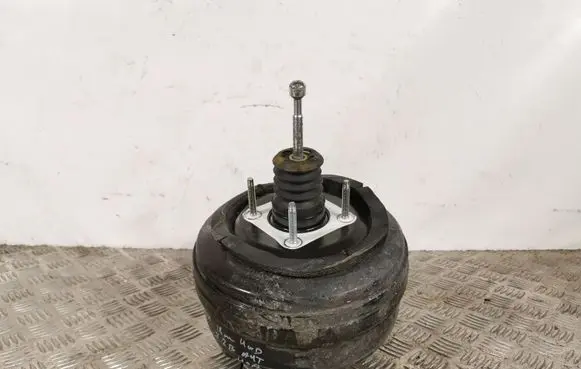 Jeep Cherokee Brake booster P04581555AE