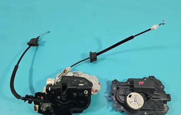 Audi A8 S8 D3 4E Front door lock 4E1837016A IMPRK1236004