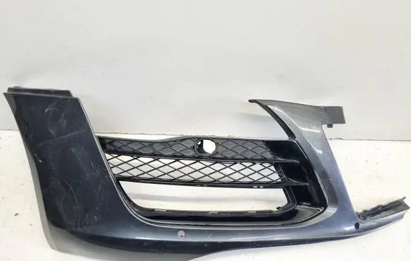 Audi R8 42 Front fog light trim/grill 420807437H
