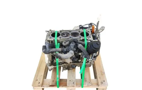 Infiniti Q30 Engine block 270910