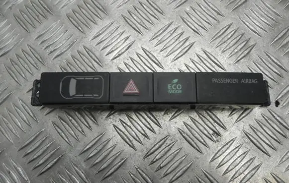 Hazard light switch