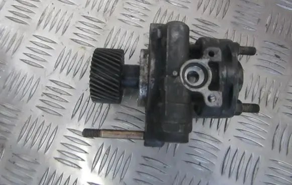 Mazda 626 Power steering pump