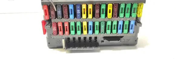 Peugeot 405 Fuse module
