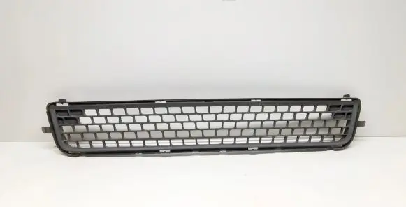 Volvo V70 Front bumper lower grill 30763113 30678636