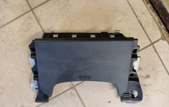 Mitsubishi Outlander Knee airbag 7030A31754 8930A007