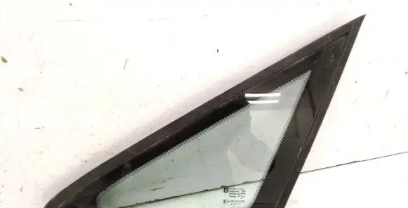 Opel Zafira A Front triangle window/glass 43R007022 DOT36 AS2