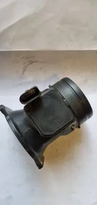 Volkswagen Golf IV Mass air flow meter 06A906461B