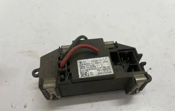 Audi A4 S4 B8 8K Heater blower fan relay 3C0907521F