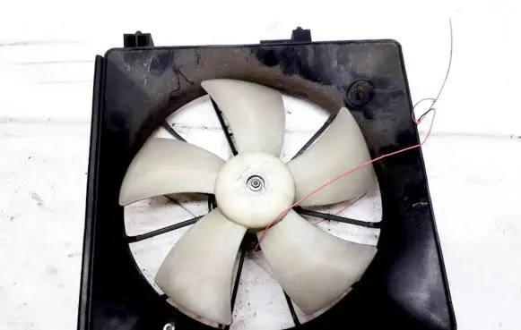 Honda Civic Radiator cooling fan shroud 122710741 122710-741