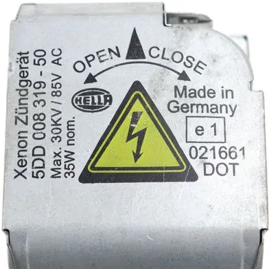 BMW X5 E53 Headlight ballast module Xenon 5DD00831950 30KXV85VAC