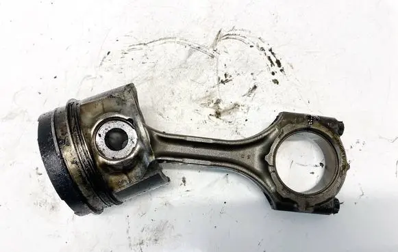 Toyota Corolla Verso AR10 Piston with connecting rod