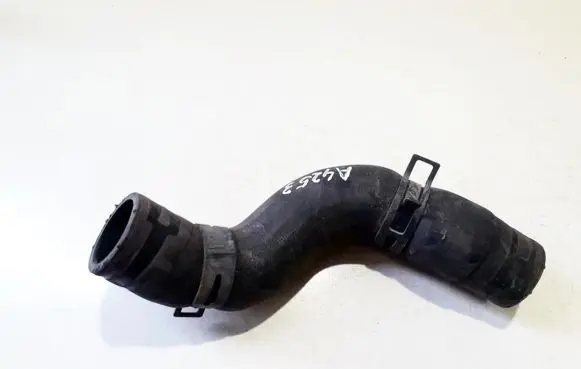 Toyota Avensis T250 Engine coolant pipe/hose
