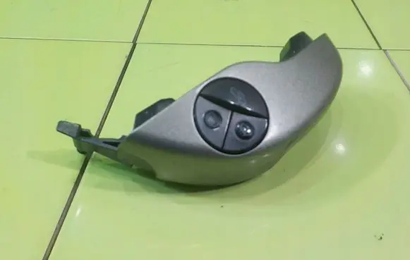 Toyota Prius (XW20) Other switches/knobs/shifts 14AB144