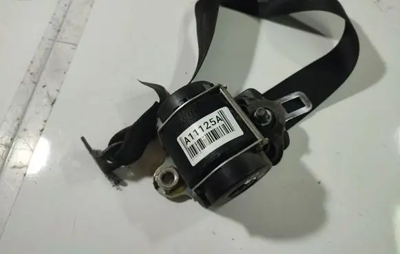 Opel Astra H Rear seatbelt 120530