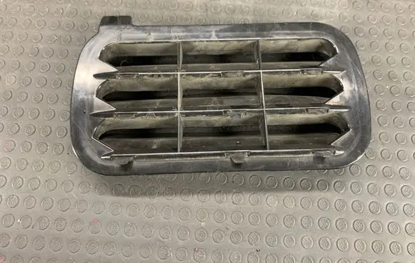 Mercedes-Benz SL R129 Quarter panel pressure vent 1248370230
