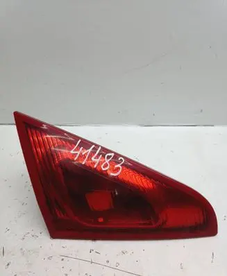 Mitsubishi Colt Tailgate rear/tail lights MN105623