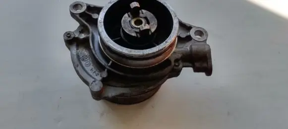 BMW 3 E46 Vacuum pump 72817601B