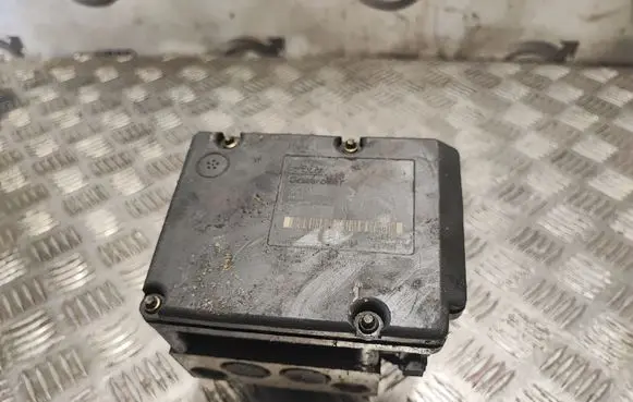 Volvo V70 ABS Pump 8619535