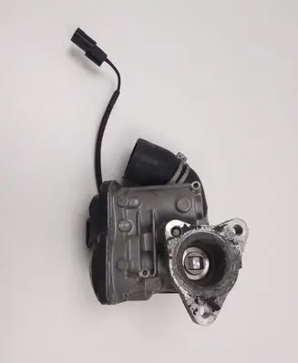 Nissan Pulsar EGR valve H8201143495 147104647R