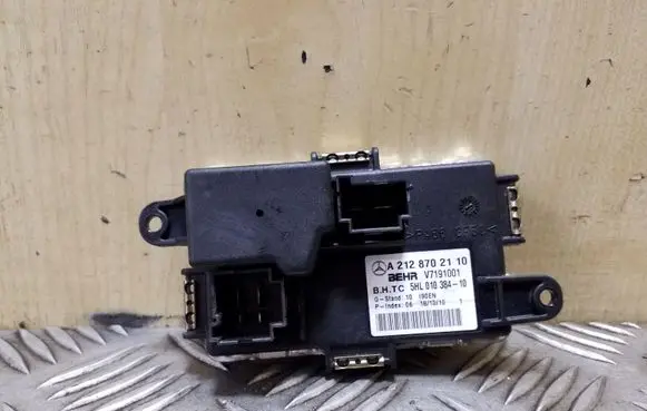 Mercedes-Benz C W204 Heater blower motor/fan resistor A2128702110 V7191001