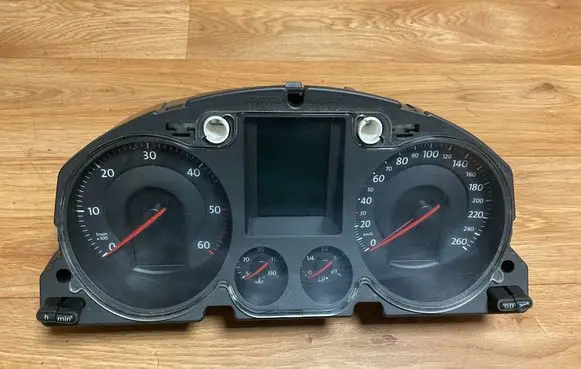 Volkswagen PASSAT B6 Speedometer (instrument cluster) 3C0920871E A2C53194181