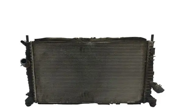 Ford Focus C-MAX Coolant radiator 3M5H8005TJ