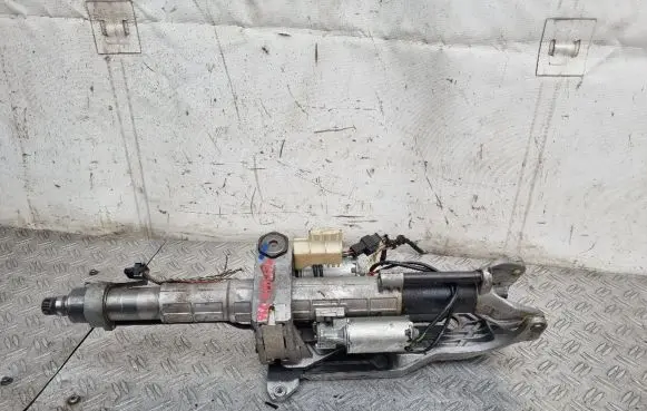 Steering wheel axle set