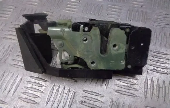 Alfa Romeo 156 Rear door lock 16828897