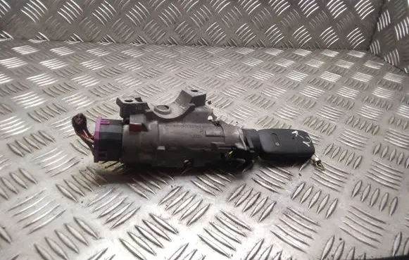 Audi A2 Ignition lock 4B0905851C