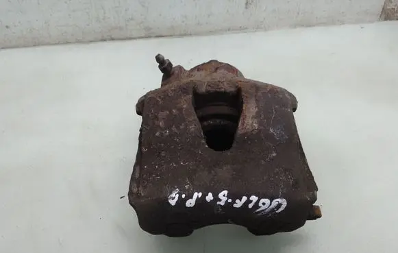 Volkswagen Golf Plus Front brake caliper