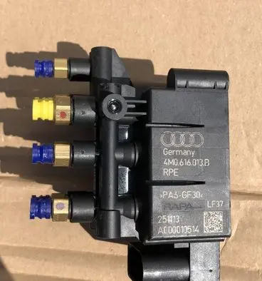 Audi Q7 4M Air suspension valve block 4M0616013B 251113 A000010514
