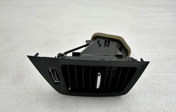 Volvo XC90 Dash center air vent grill 31366454