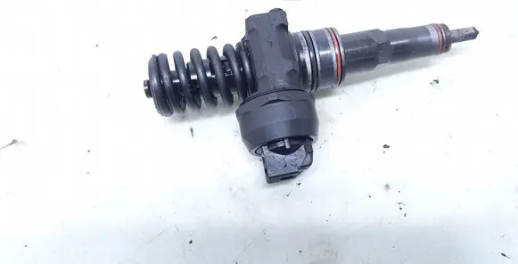 Volkswagen Sharan Fuel injector 0414720038 038130073AK
