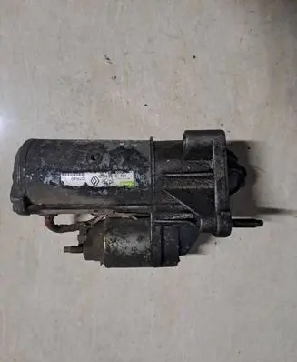 Renault Megane II Starter motor D7R49 820001862 10182BD