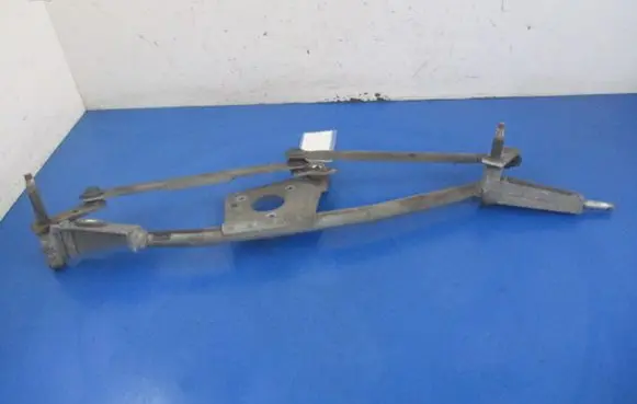 Volvo S60 Front wiper linkage and motor 30753089