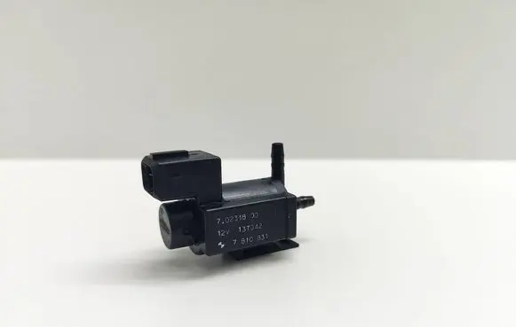 BMW 5 F10 F11 Turbo solenoid valve 7810831 70231800