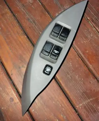 Mitsubishi Grandis Electric window control switch MN141066 515077