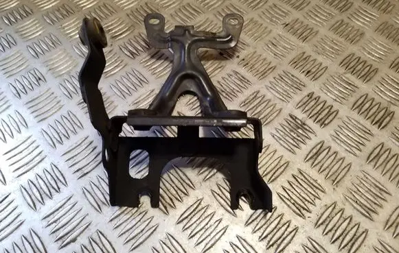 Suzuki Grand Vitara II ABS pump bracket 