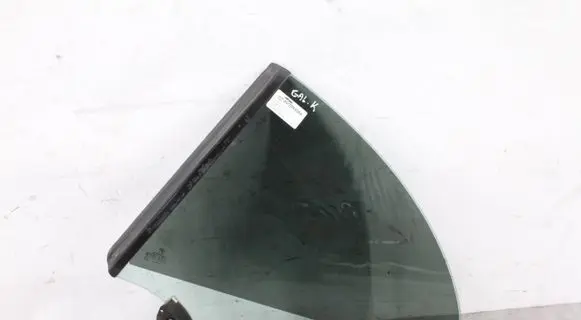 BMW 6 E63 E64 Rear vent window glass 7186643 51357186643