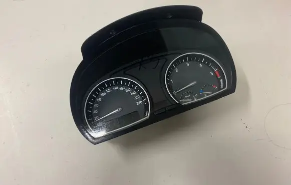 BMW X3 E83 Speedometer (instrument cluster) 102463122 3451582