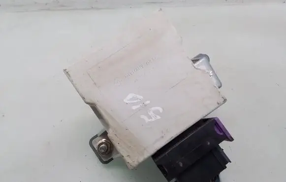 Toyota Avensis T250 Window wiper relay 150696