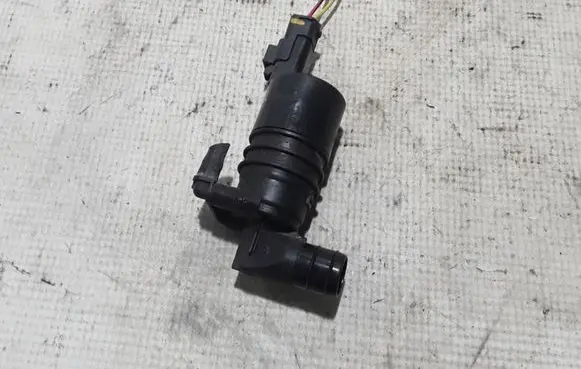 Citroen C5 Windscreen/windshield washer pump 964347780