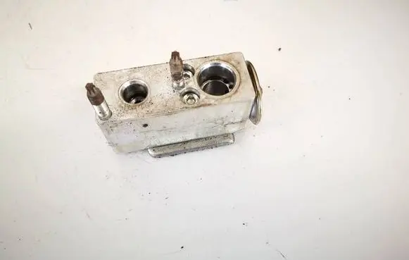Peugeot 207 Air conditioning (A/C) expansion valve n668973n030