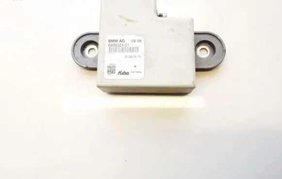 BMW 5 E39 Antenna control unit 693502401 6935024-01