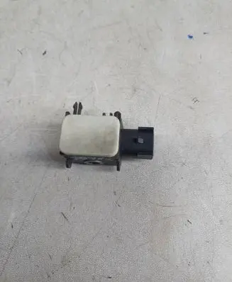 Hyundai Santa Fe Airbag deployment crash/impact sensor 959202B000 SA320080000