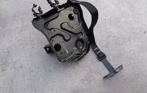 Fiat 500 Battery tray 51852143