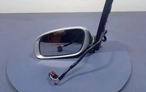 Volkswagen Cross Touran I Front door electric wing mirror 