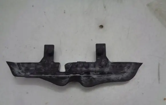 BMW 3 E92 E93 Engine compartment rubber 51717177880