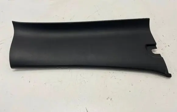 Dodge RAM (C) pillar trim 6bn42trmab 6bn42tx7ab