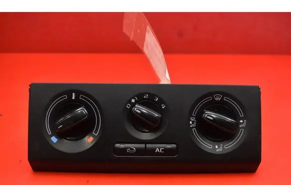 Skoda Fabia Mk2 (5J) Climate control unit 5J0820045D